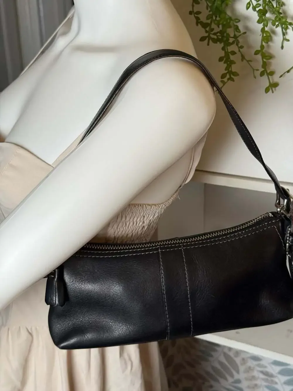 COACH Y2K Vintage Hampton Demi Leather Small Black Hobo Shoulder Bag Purse 8A64